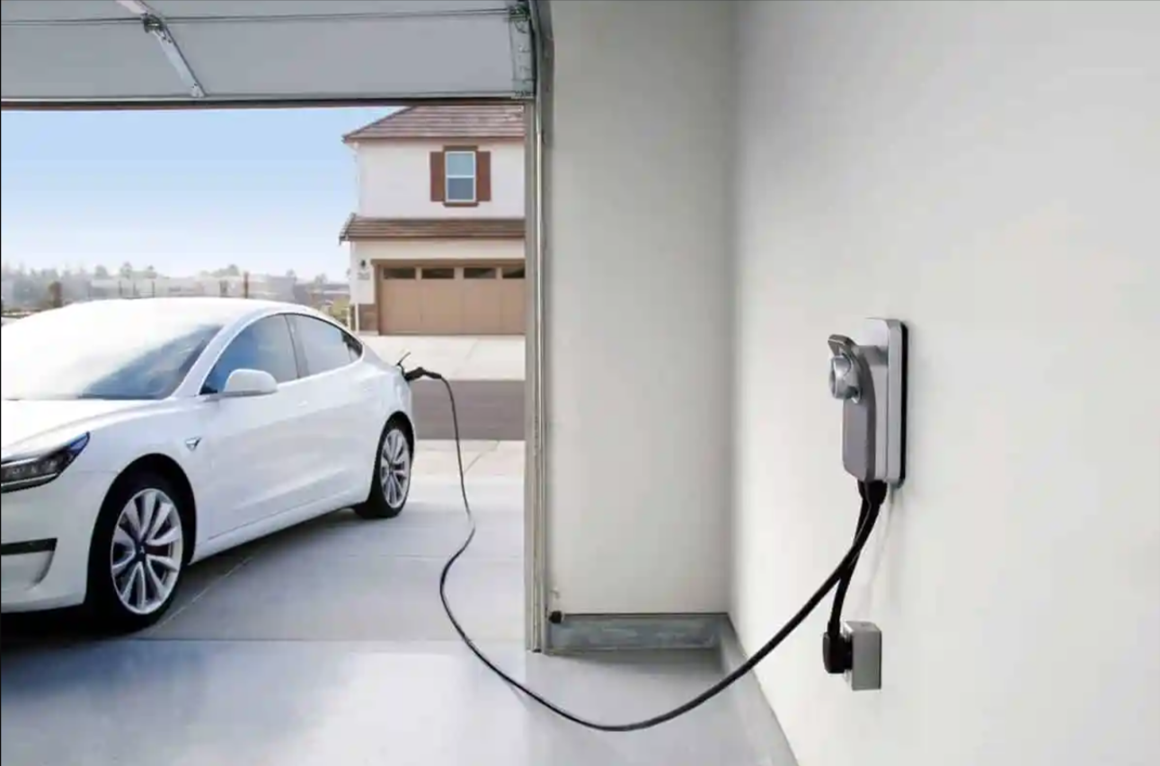 outlet tesla