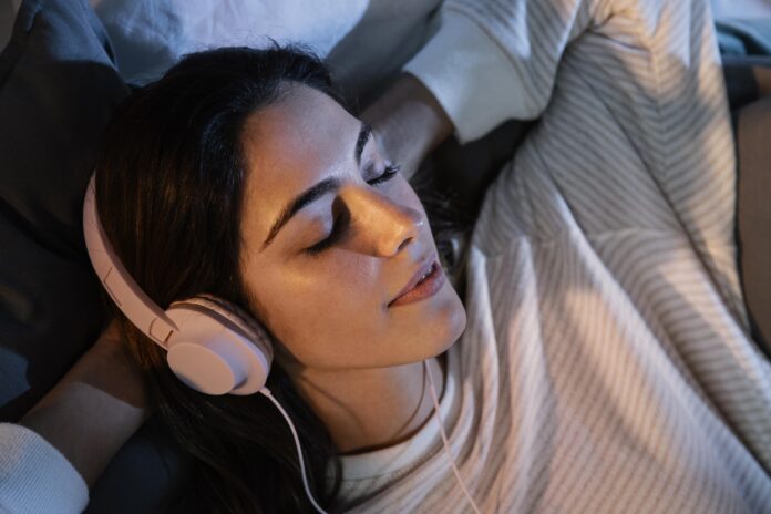 The Science of Sleep Music: How Music Can Help You Fall Asleep and Improve Your Sleep Quality